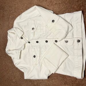 White Denim Jean Jacket🤍